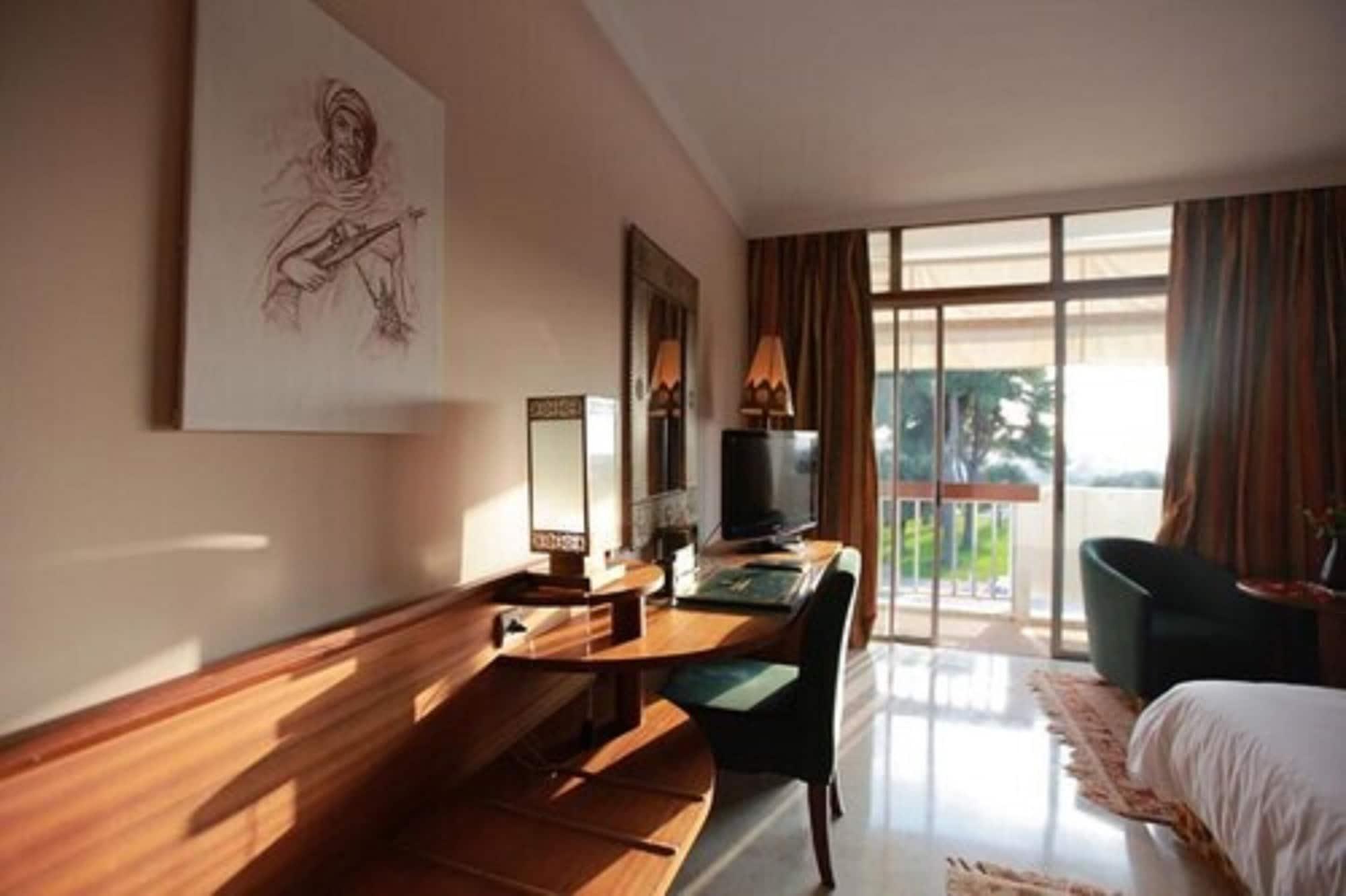 Hotel Transatlantique Мекнес Экстерьер фото