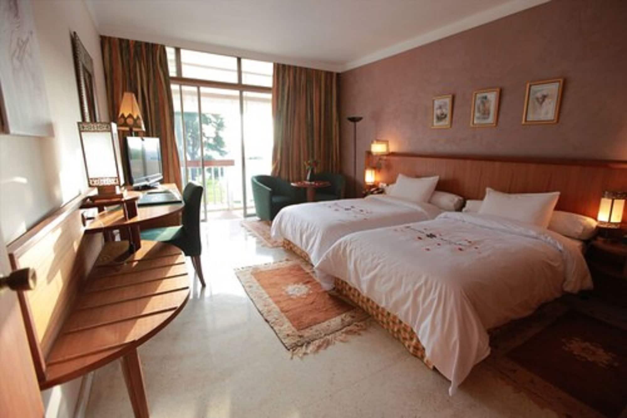 Hotel Transatlantique Мекнес Экстерьер фото