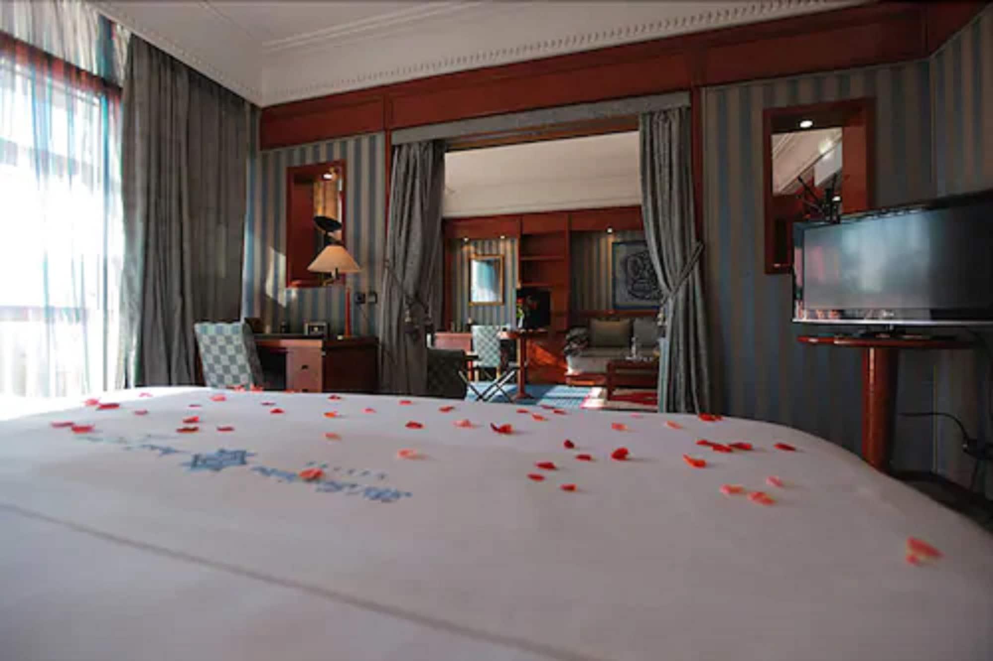 Hotel Transatlantique Мекнес Экстерьер фото