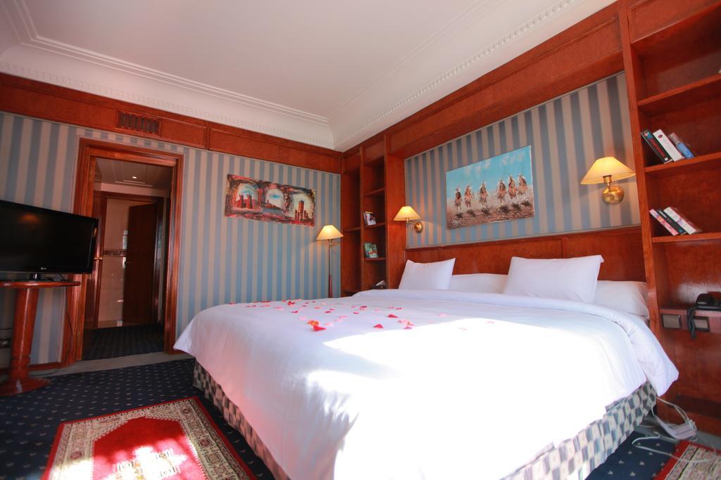 Hotel Transatlantique Мекнес Экстерьер фото